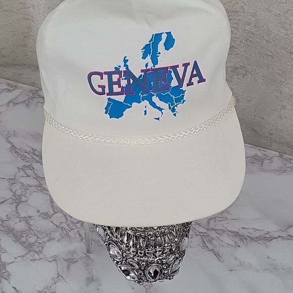 WINNER Renaissance International Vintage Geneva Hat White Blue Streetwear - Picture 3 of 12